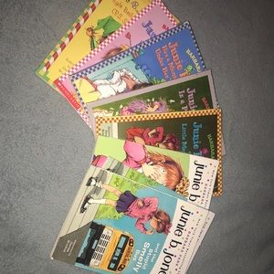 8 books/JunieB.Jones, books 1,2,3,8,10,14,25, two #1 books one matte and one not
